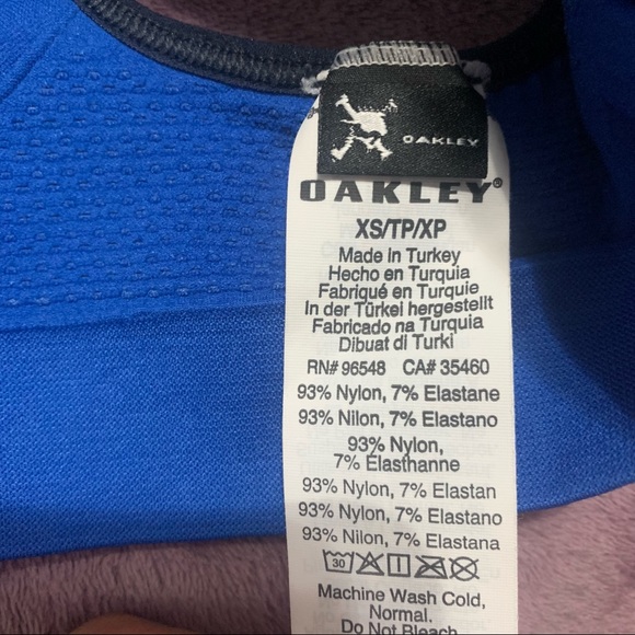 Oakley Sports Bra - Picture 4 of 5